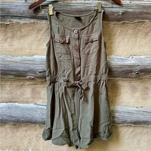 Girl’s Art Class Army Green Romper Size L